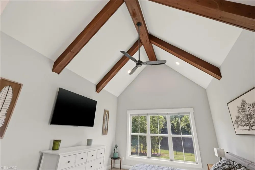 8829 Belews Ridge Road Stokesdale, NC 27357