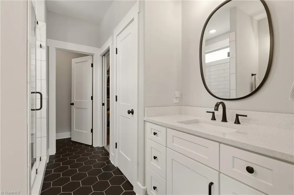 8829 Belews Ridge Road Stokesdale, NC 27357