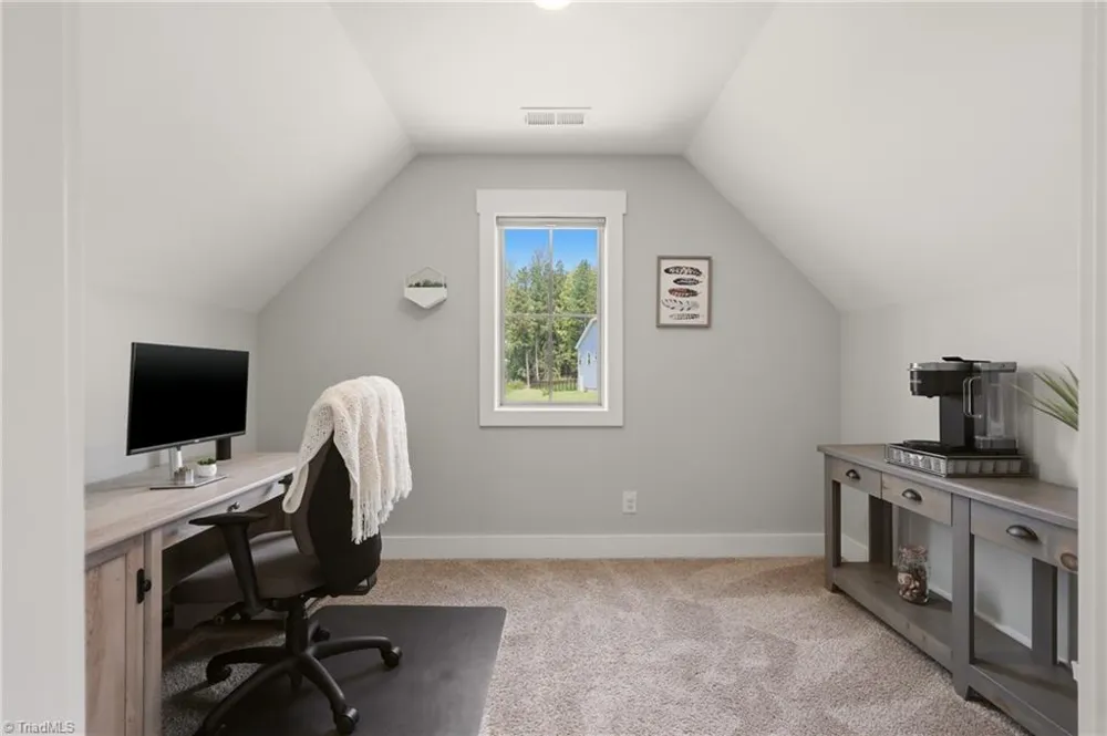 8829 Belews Ridge Road Stokesdale, NC 27357