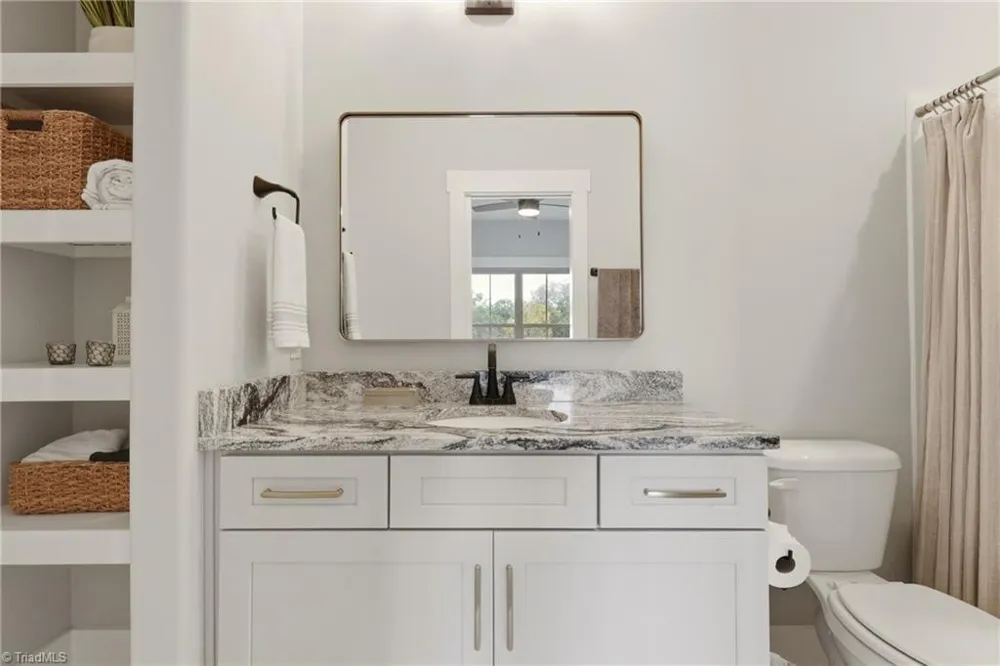 8829 Belews Ridge Road Stokesdale, NC 27357