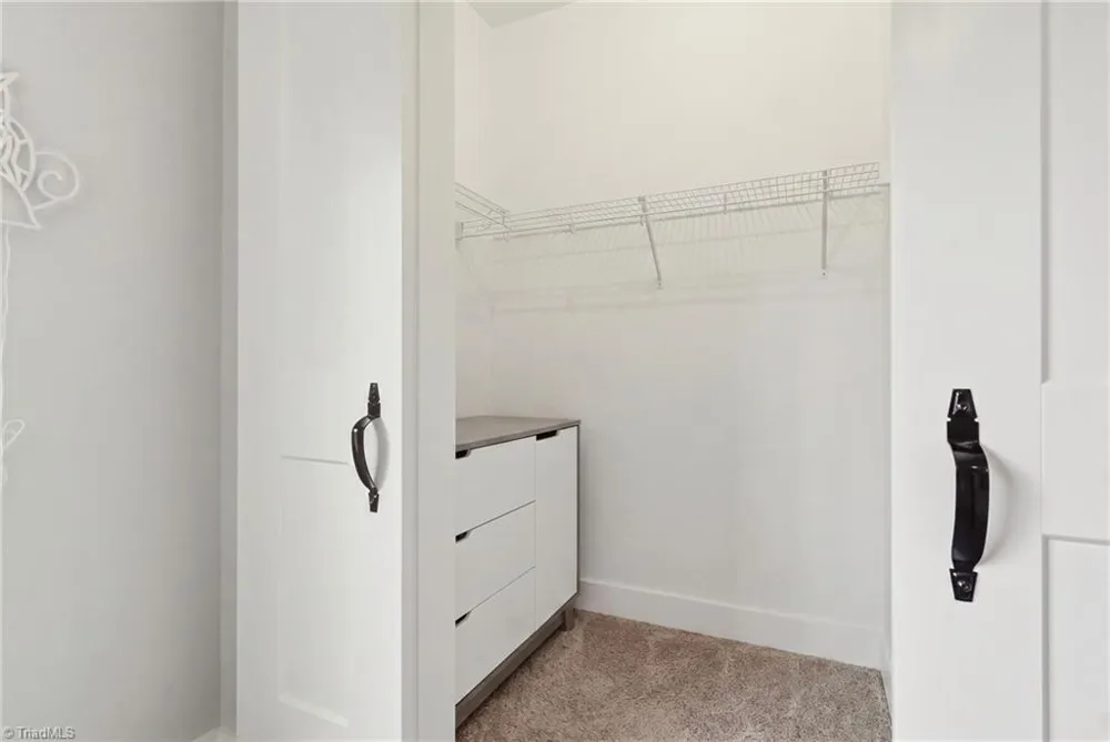 8829 Belews Ridge Road Stokesdale, NC 27357