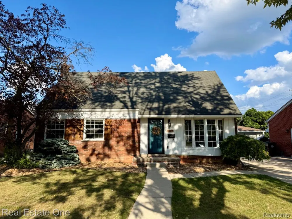 16343 Drake Street Southgate City, MI 48195