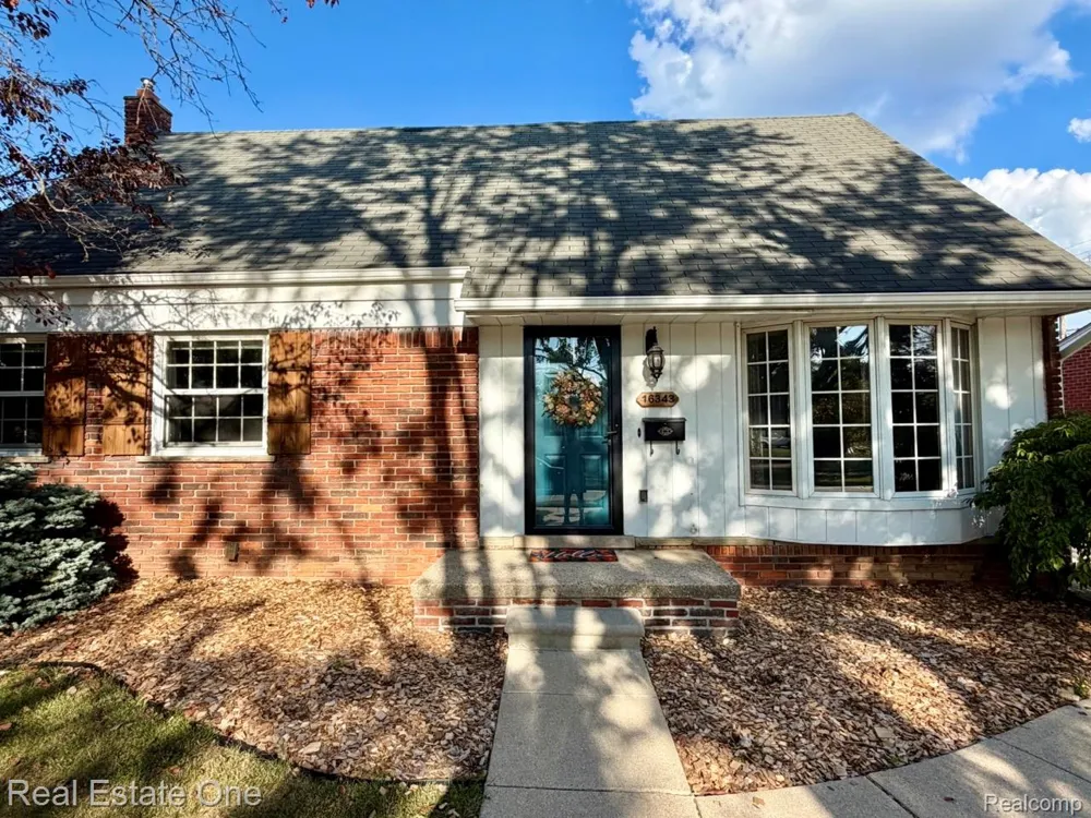 16343 Drake Street Southgate City, MI 48195