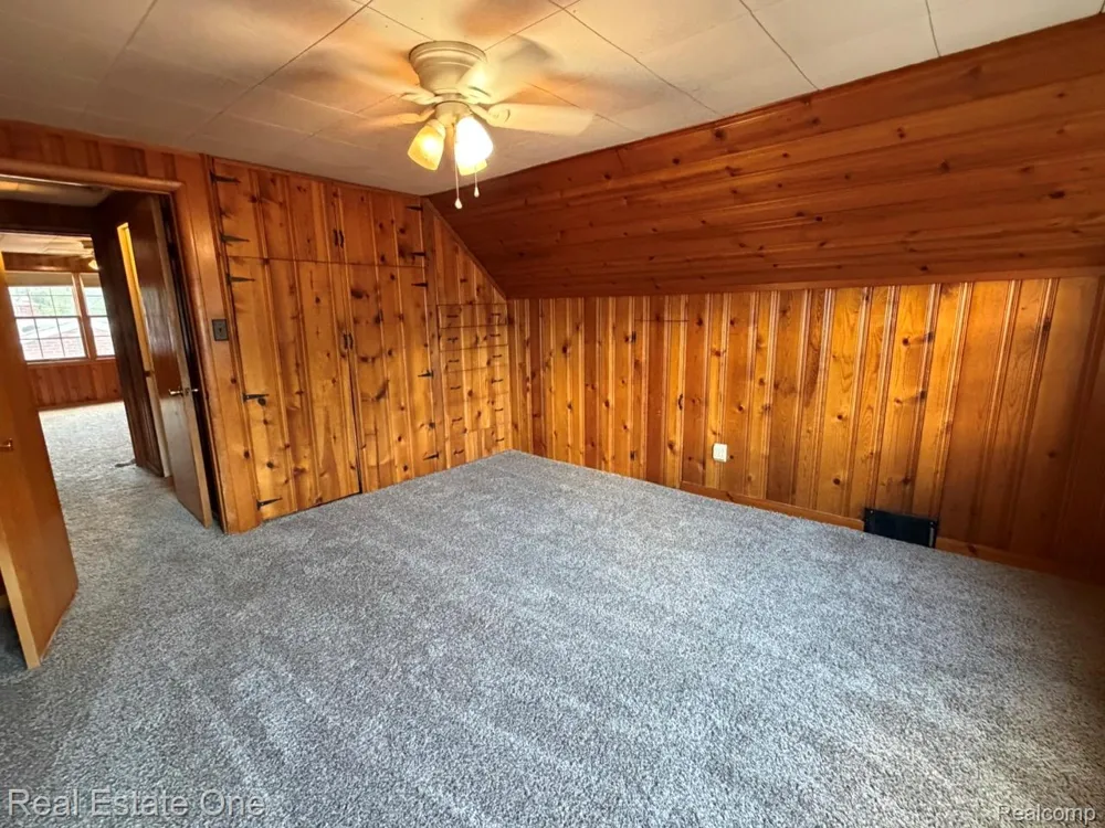 16343 Drake Street Southgate City, MI 48195