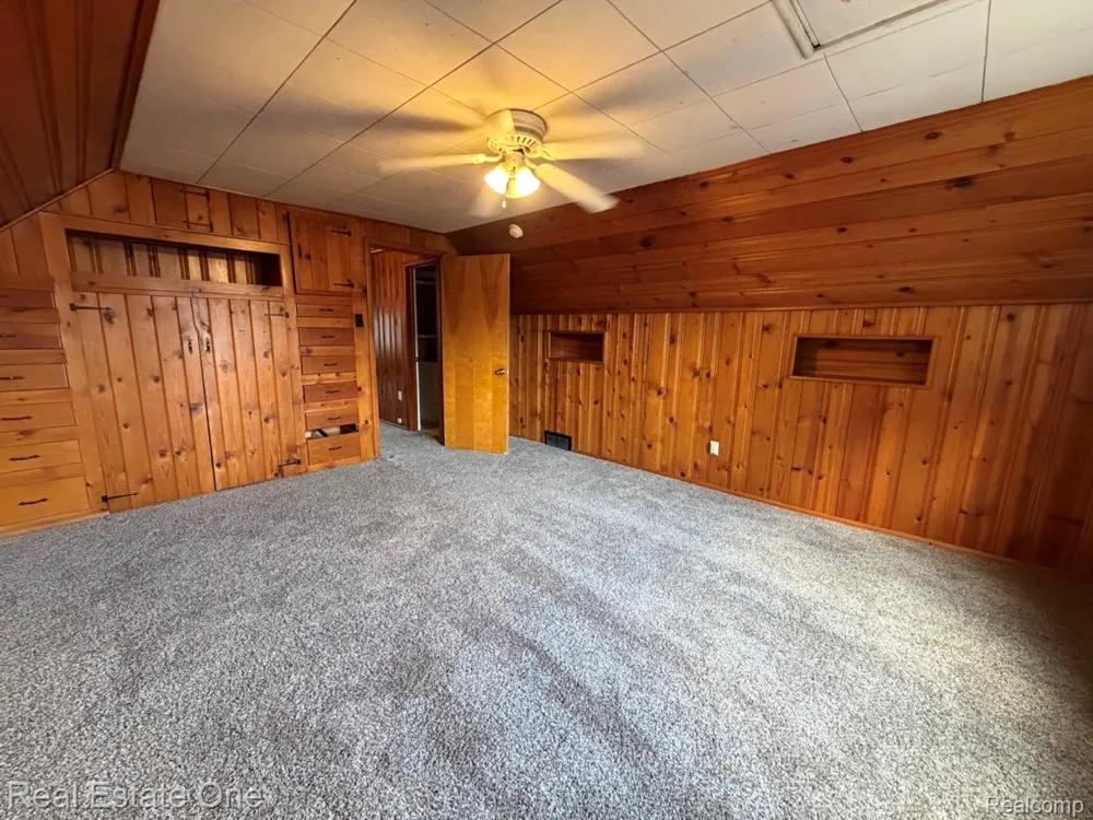16343 Drake Street Southgate City, MI 48195
