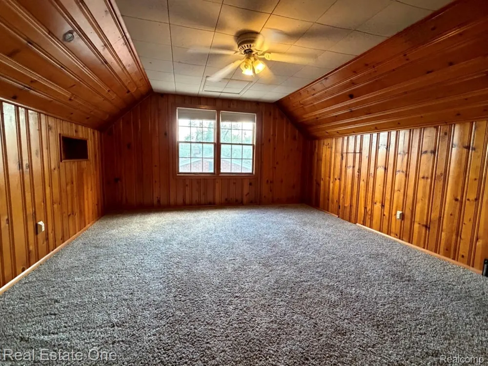 16343 Drake Street Southgate City, MI 48195