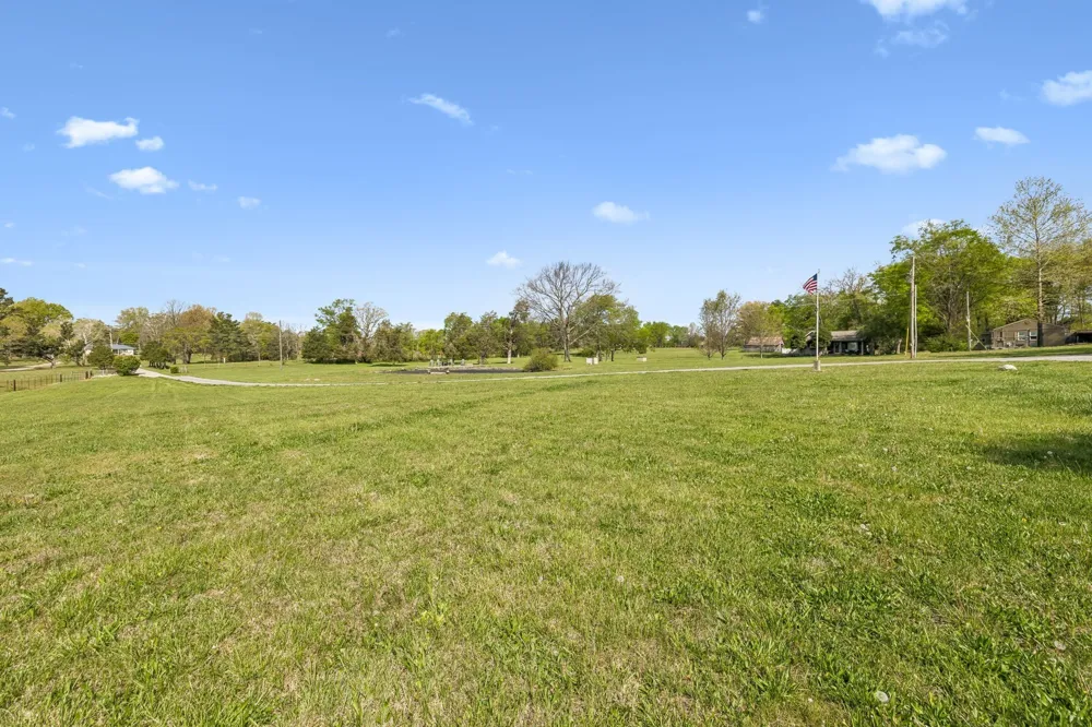 147 Mires Rd Mount Juliet, TN 37122