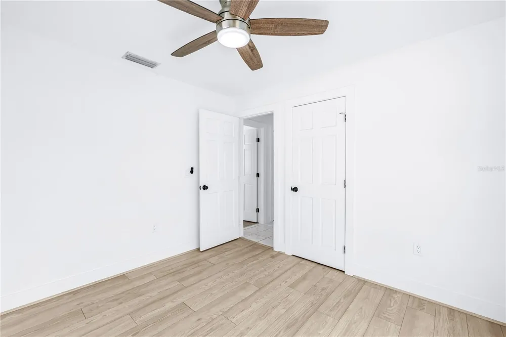 2053 DOLPHIN BOULEVARD S St Petersburg, FL 33707
