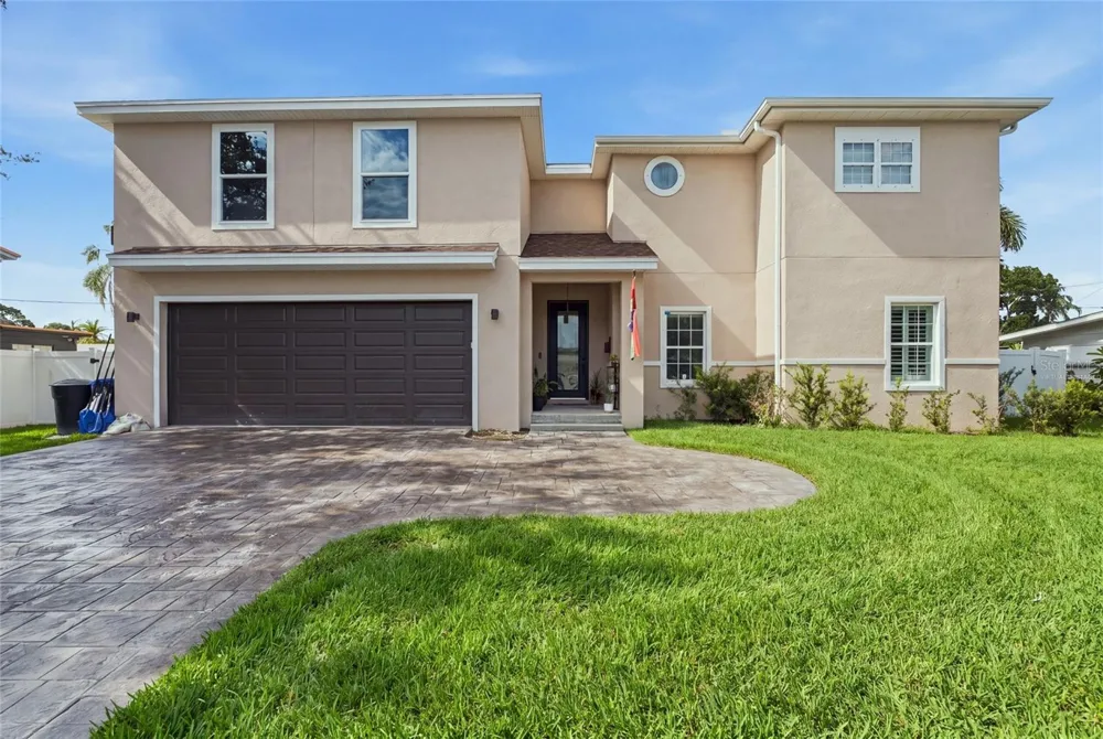 1873 64TH AVENUE St Petersburg, FL 33702