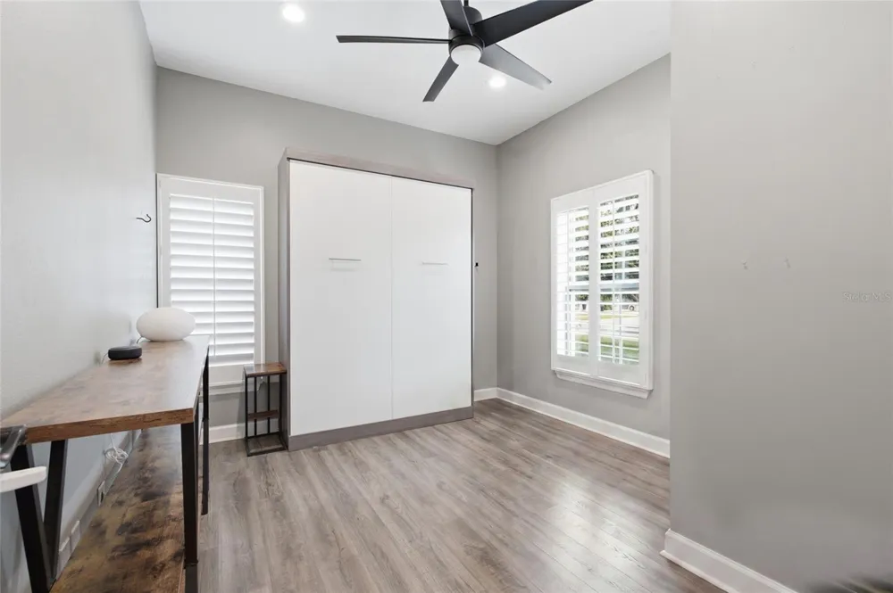 1873 64TH AVENUE St Petersburg, FL 33702