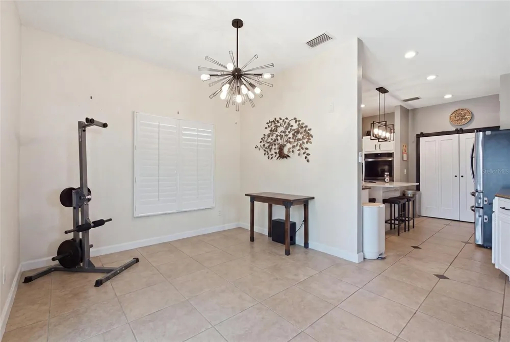 1873 64TH AVENUE St Petersburg, FL 33702