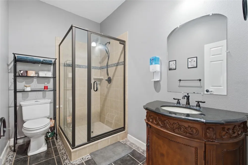 1873 64TH AVENUE St Petersburg, FL 33702