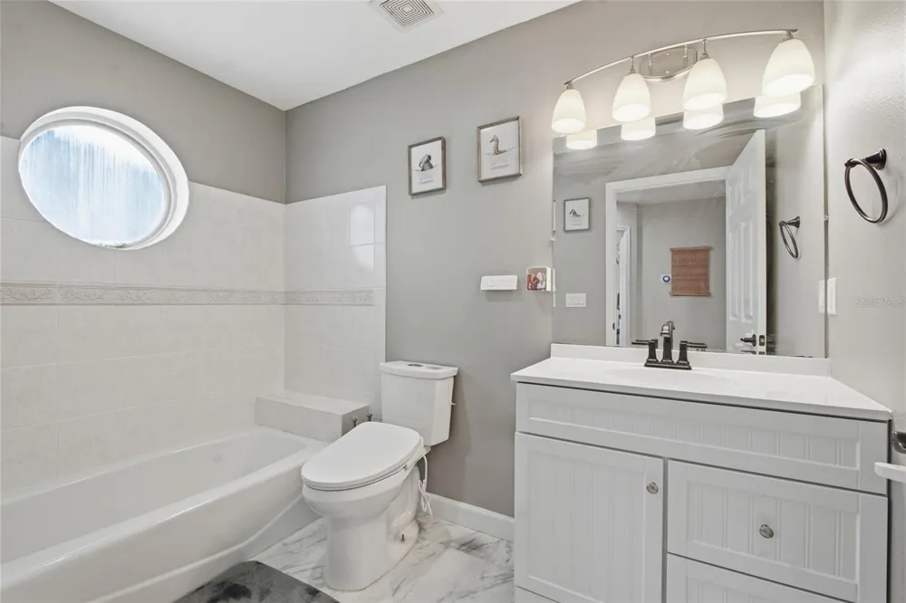 1873 64TH AVENUE St Petersburg, FL 33702