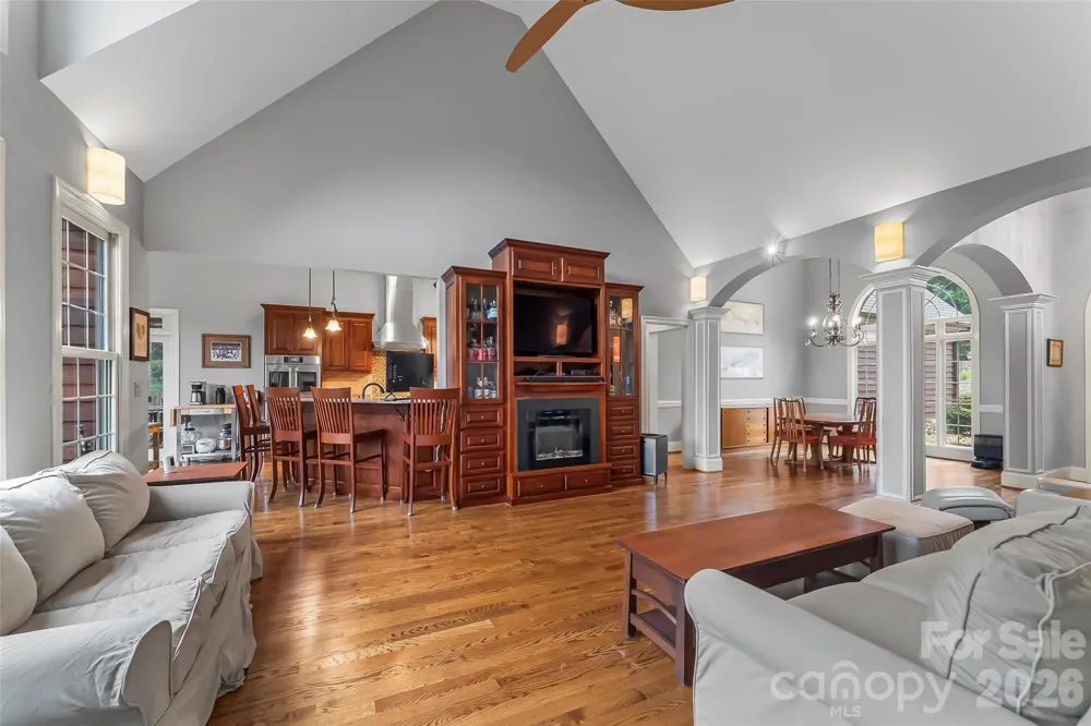 293 Bear Cliff Drive Nebo, NC 28761