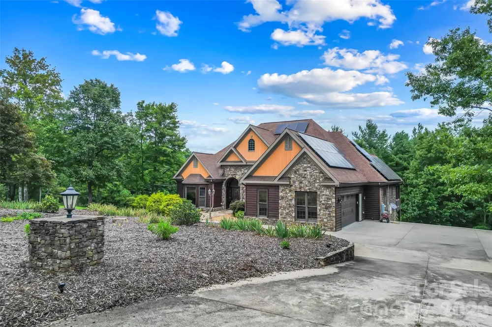 293 Bear Cliff Drive Nebo, NC 28761