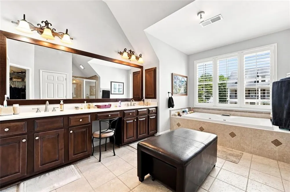 936 Regal Hills Lane Mableton, GA 30126