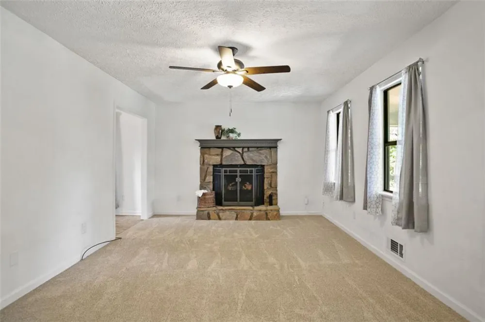 33 Dalena Way Dallas, GA 30157