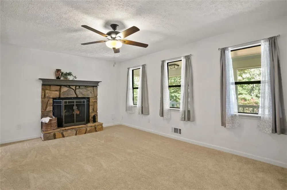 33 Dalena Way Dallas, GA 30157