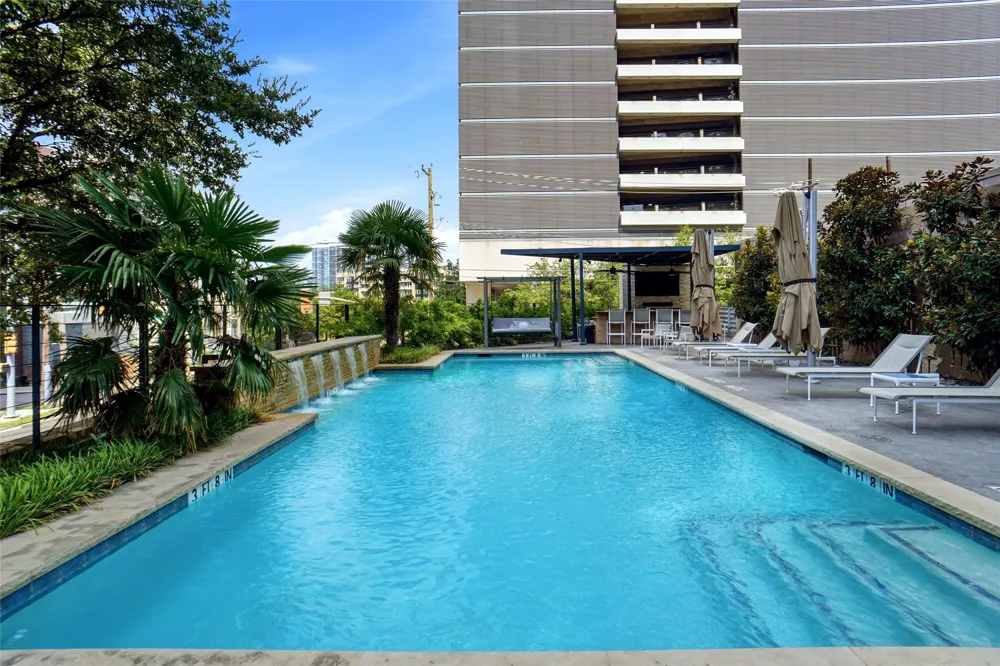 2011 Cedar Springs Road #104 Dallas, TX 75201