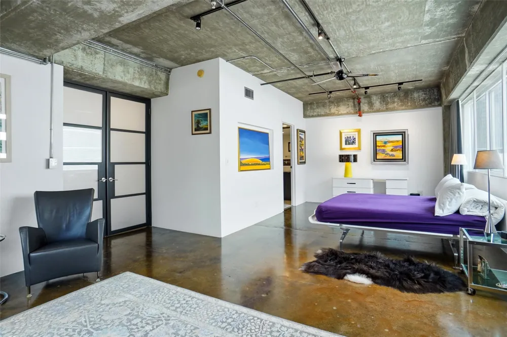 2011 Cedar Springs Road #104 Dallas, TX 75201