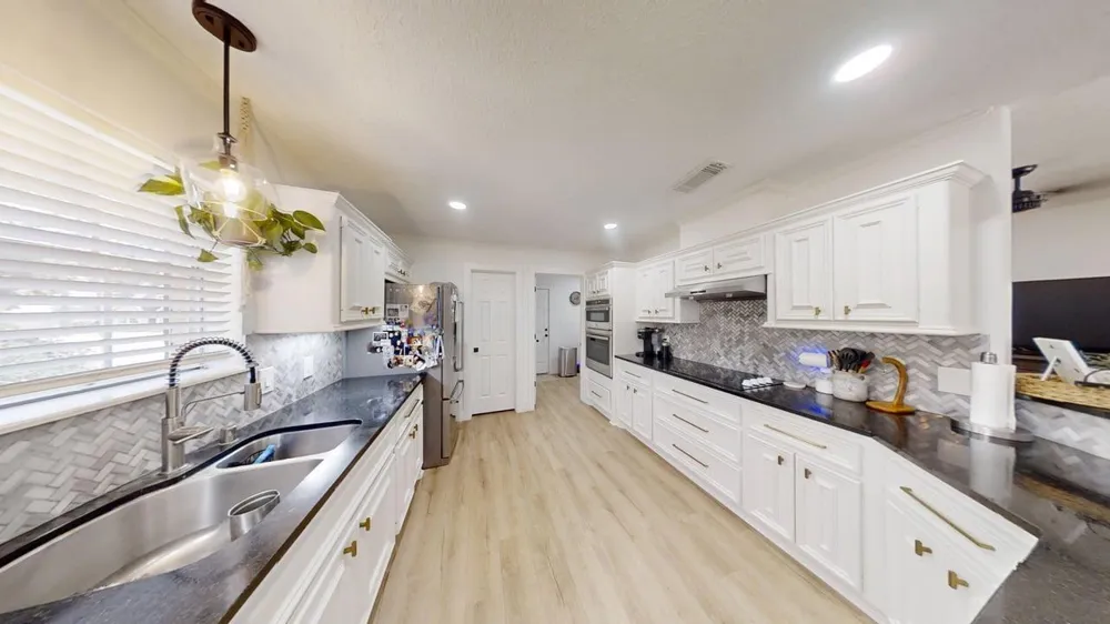13934 Dolphin Drive Willis, TX 77318