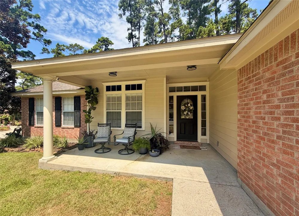 13934 Dolphin Drive Willis, TX 77318