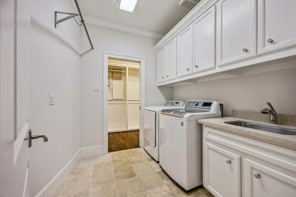 4136 University Boulevard Houston, TX 77005