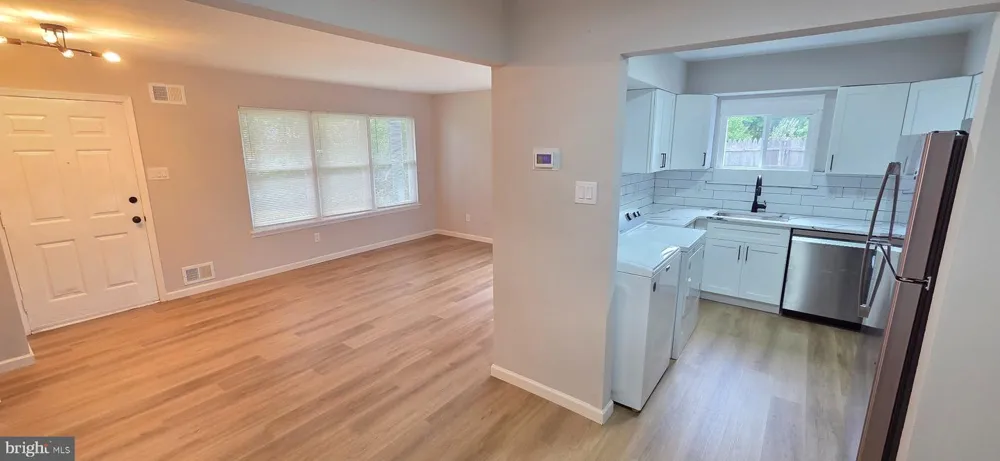 4 LOGAN COURT Sicklerville, NJ 08081