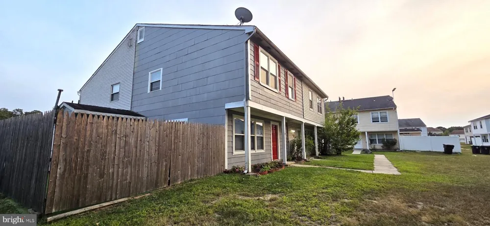 4 LOGAN COURT Sicklerville, NJ 08081