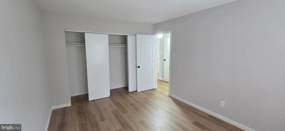 4 LOGAN COURT Sicklerville, NJ 08081