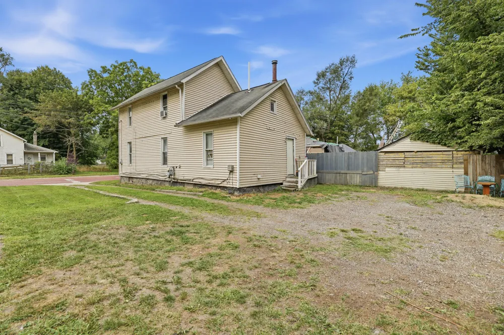 1207 E Vine Street Kalamazoo, MI 49001