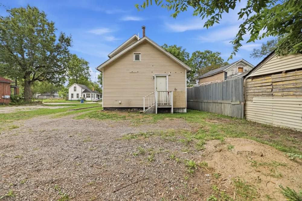 1207 E Vine Street Kalamazoo, MI 49001