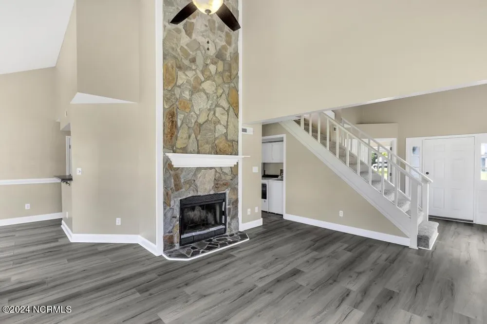 200 Pollard Drive Jacksonville, NC 28540