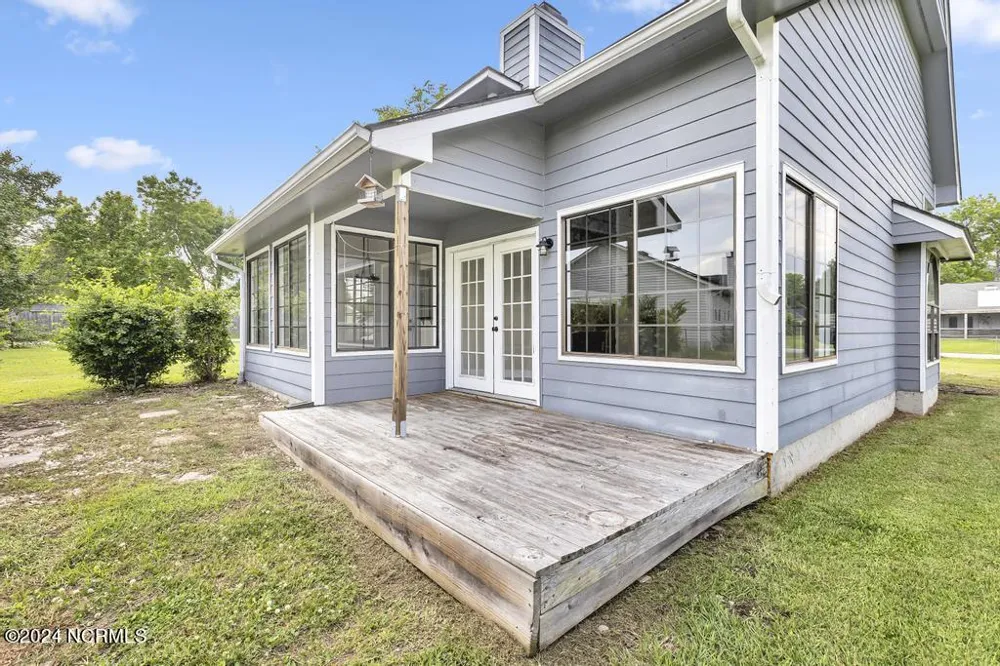 200 Pollard Drive Jacksonville, NC 28540