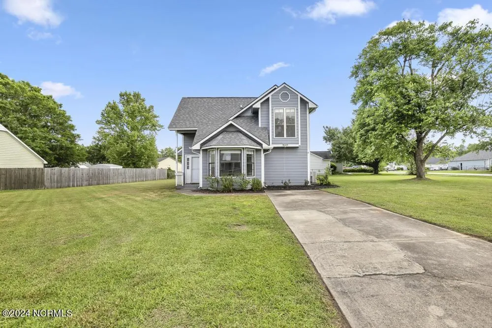 200 Pollard Drive Jacksonville, NC 28540