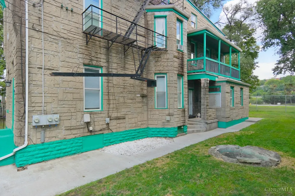 2968 Sidney Avenue Cincinnati, OH 45225