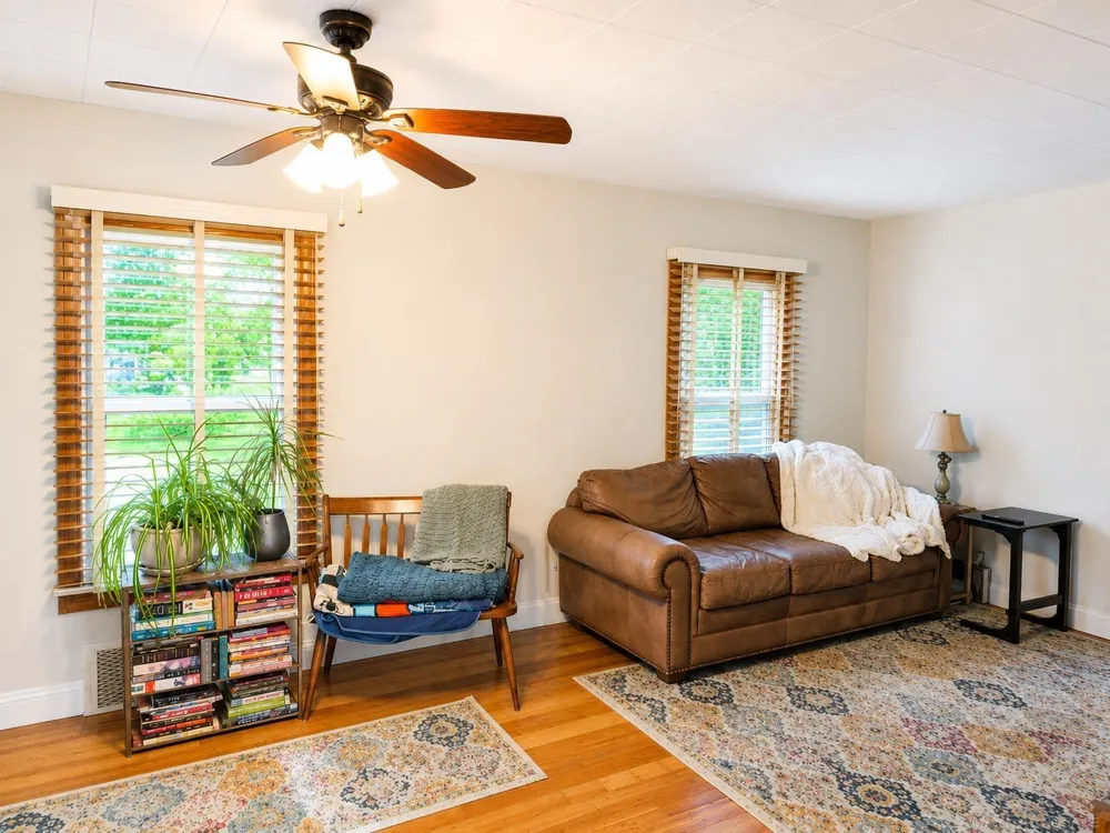 2100 Pompey Road Waterford Charter Township, MI 48327