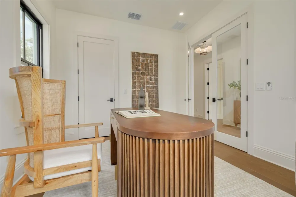1037 26TH AVENUE St Petersburg, FL 33704