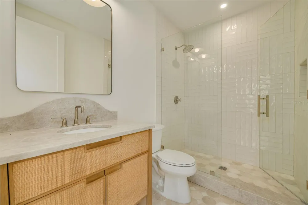 1037 26TH AVENUE St Petersburg, FL 33704