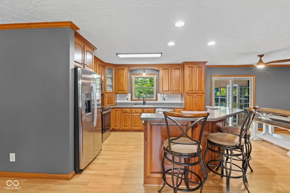 286 Peterman Road Greenwood, IN 46142