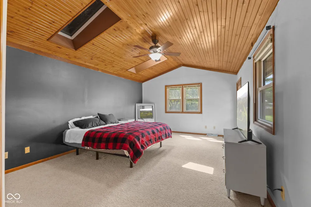 286 Peterman Road Greenwood, IN 46142