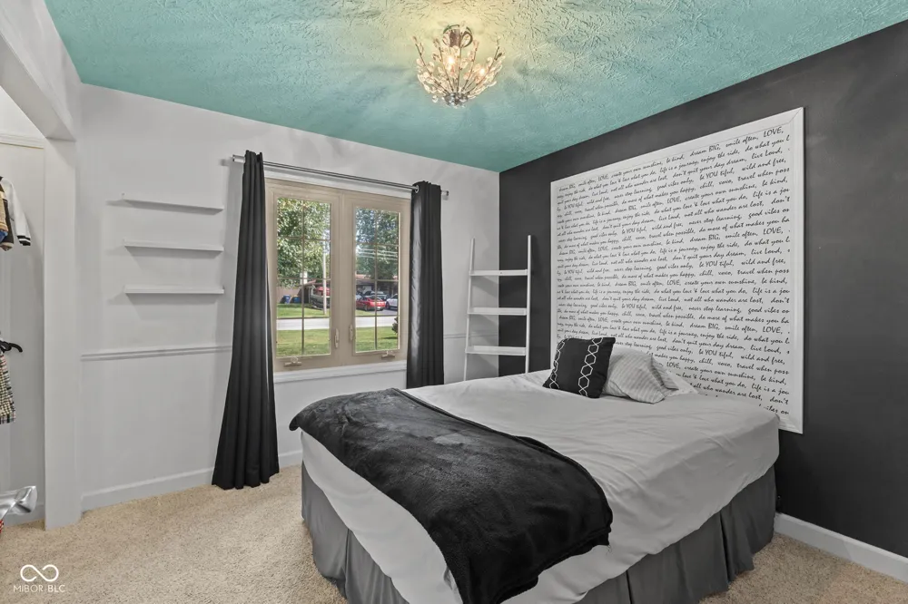 286 Peterman Road Greenwood, IN 46142