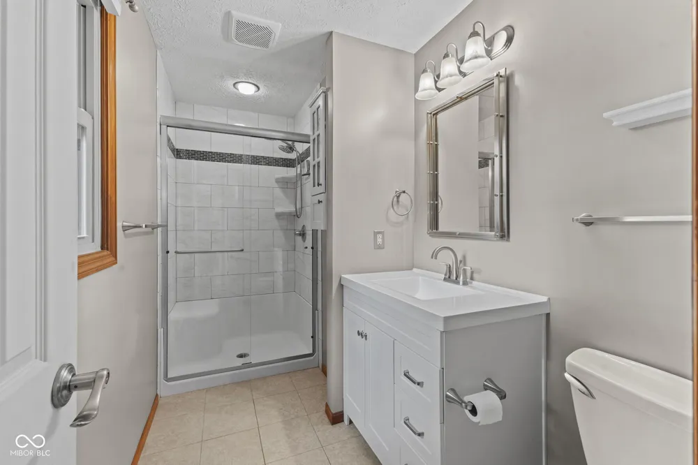 286 Peterman Road Greenwood, IN 46142