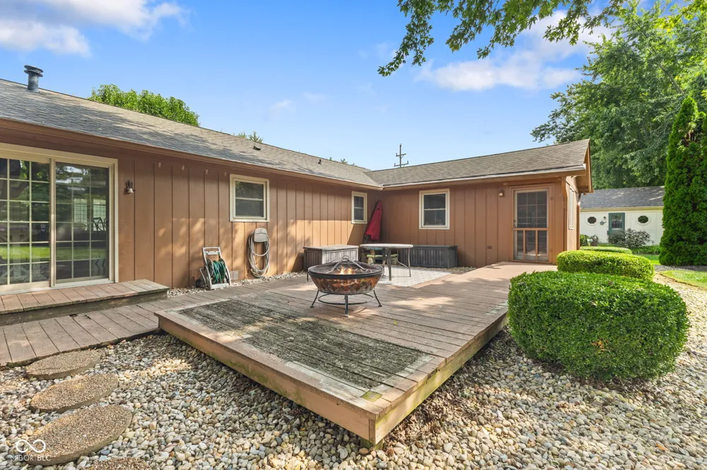 286 Peterman Road Greenwood, IN 46142