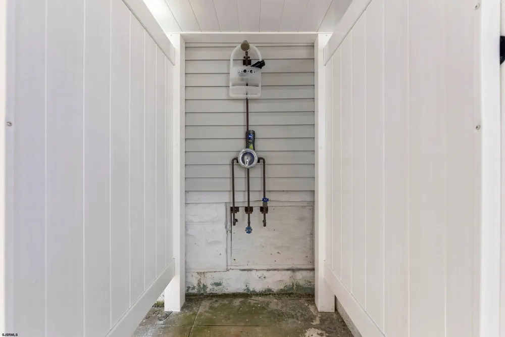 305 W 16 Ave North Wildwood, NJ 08260