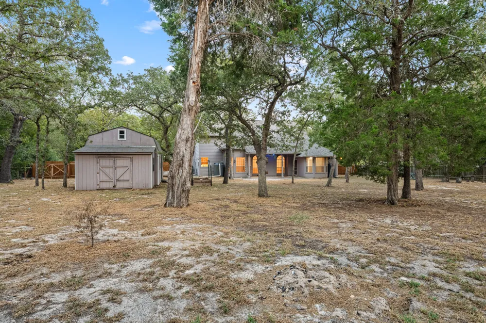 182 Elm Wood Drive Elgin, TX 78621