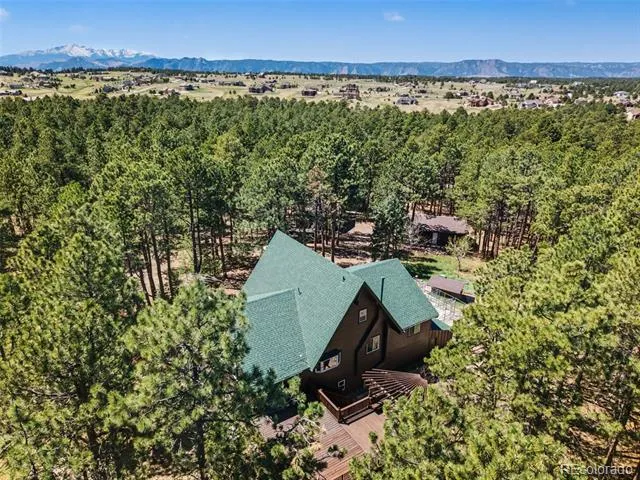 3375 Pinehurst Circle Colorado Springs, CO 80908