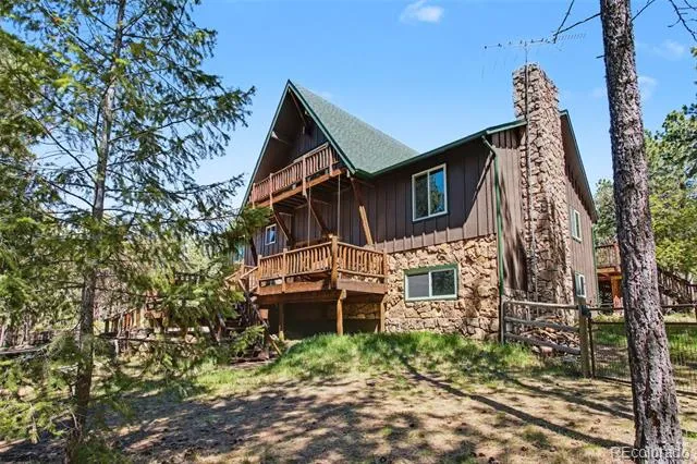 3375 Pinehurst Circle Colorado Springs, CO 80908