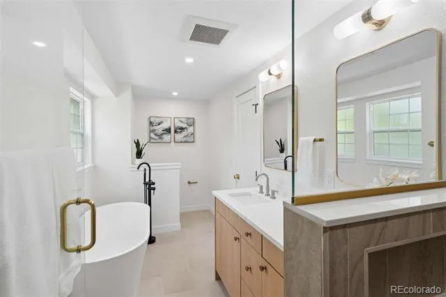 7007 E Hinsdale Avenue Englewood, CO 80112