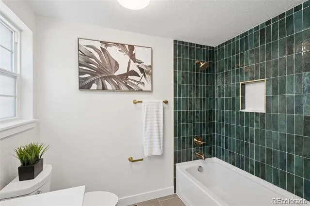 7007 E Hinsdale Avenue Englewood, CO 80112